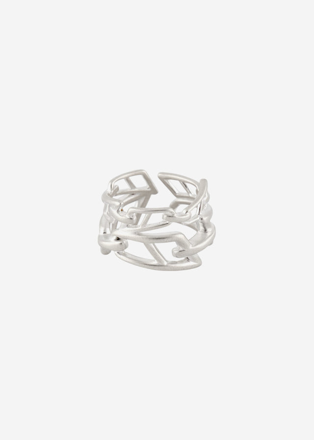 STRUGA vs Vitaly — Solid Silver vs Recycled Steel