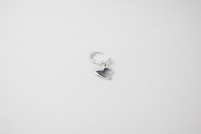Strugadesign Earring classic + solid heart.
