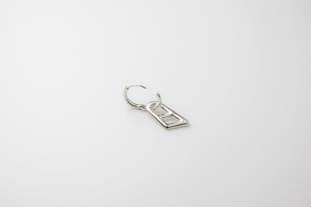 Strugadesign Earring classic + signature link medium.