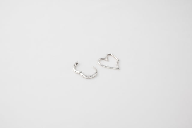 Strugadesign Earring classic + wired heart.