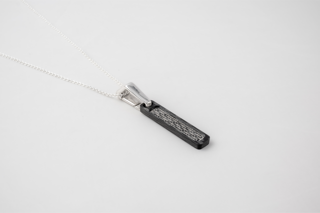 Strugadesign Necklace mini line classic.