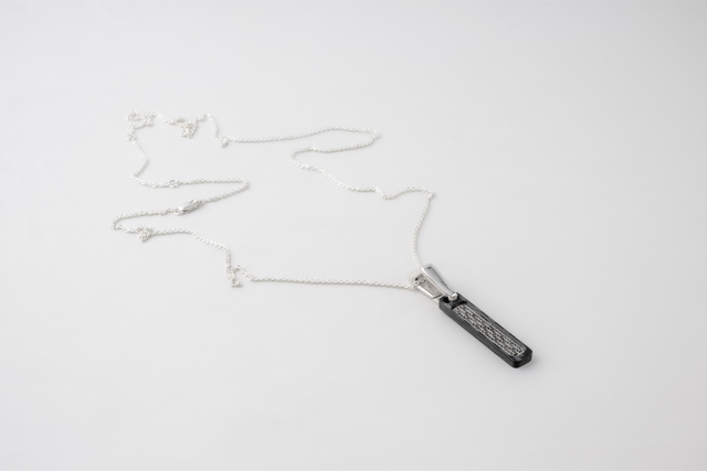 Strugadesign Necklace mini line classic.