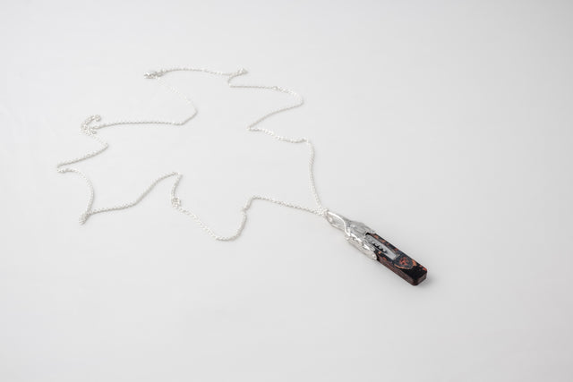 Strugadesign Necklace fused mini line bloody.