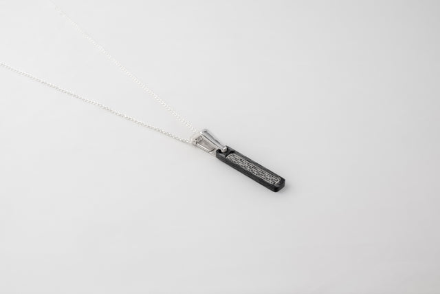 Strugadesign Necklace mini line classic.