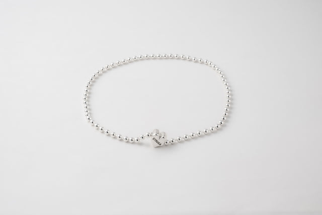 Strugadesign Necklace small beads with heart.