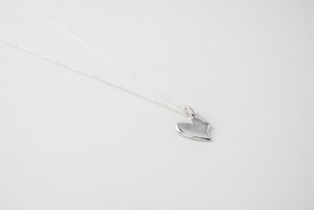 Strugadesign Necklace small solid heart.