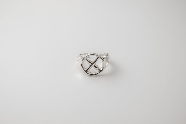 Strugadesign Ring fused cross.