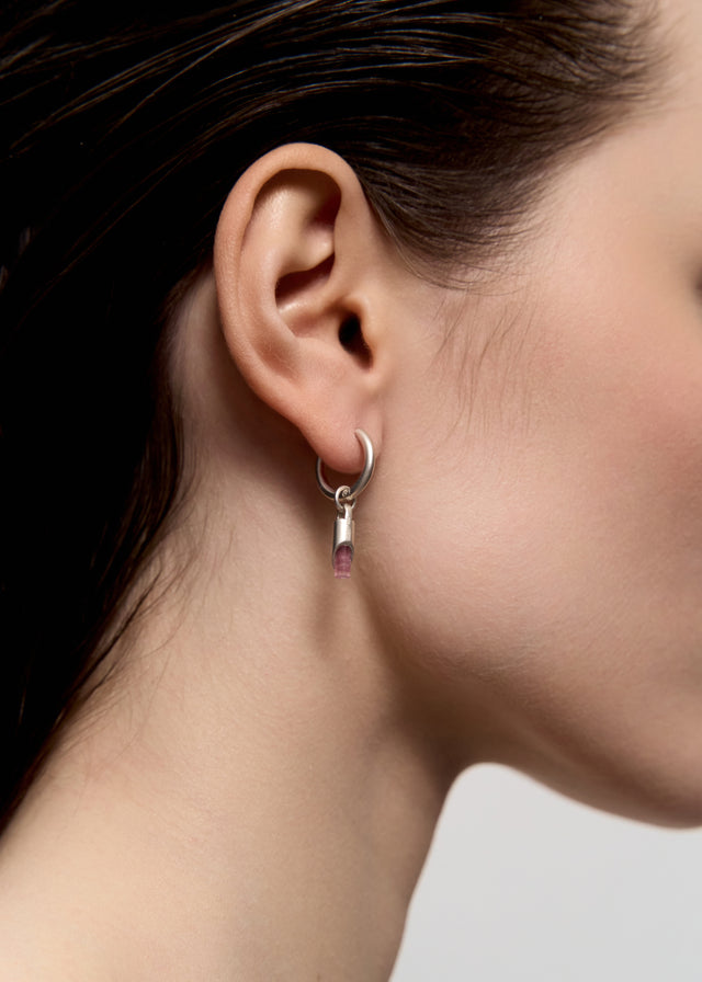 Mono Earring Classic + (S) size cylinder frame with pink tourmaline #7