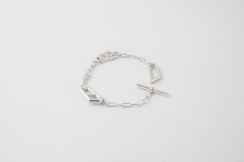 Asymmetric Minimalist Bracelet | STRUGA