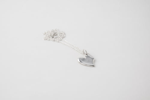 Solid Heart Small Necklace | STRUGA